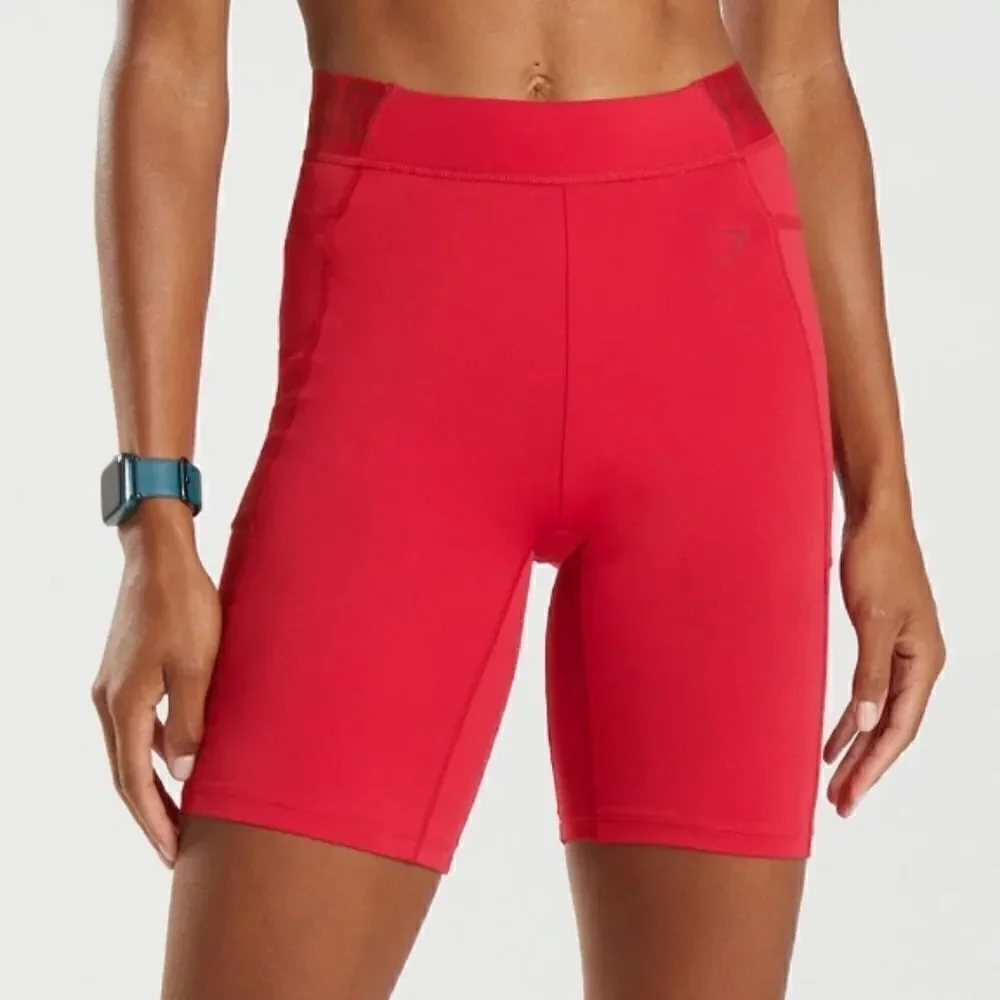 1952 NWT Gymshark TRAINING   BRANDMARK CYCLING SHORTS Salsa Red Size Small